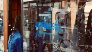 L'Usine Bleue store front- Foto Niklas Falkman